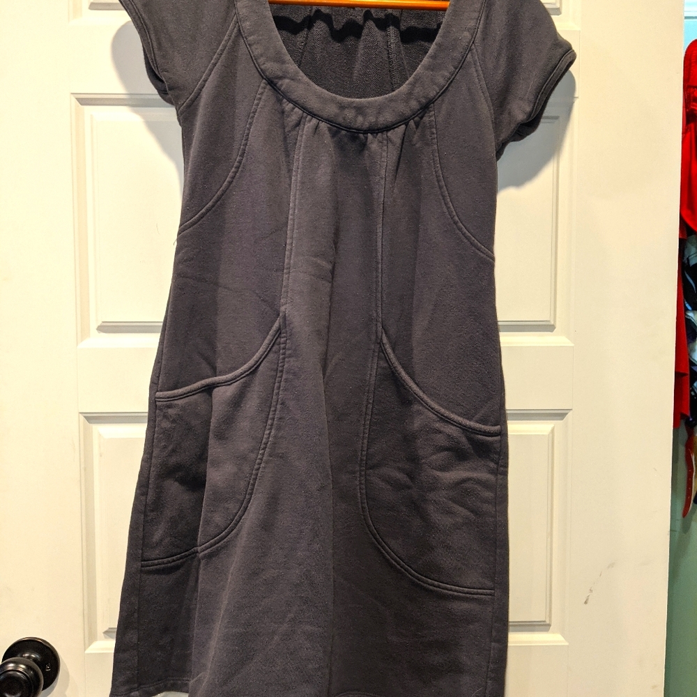 Knit dress with pockets
